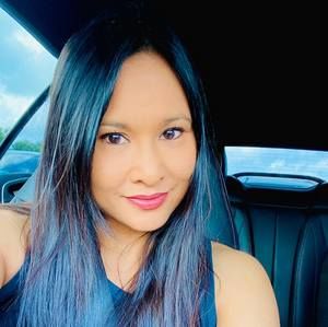 Meet your Posher, Jeanine